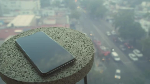 Video Stock Phone On Round End Table Live Wallpaper Free - Free Live Wallpaper