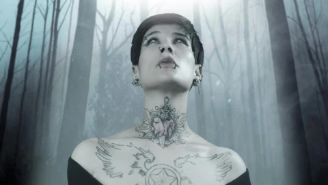 Video Stock Photograph Of A Gothic Woman With A Dark Cloudy Forest Live Wallpaper Free - Free Live Wallpaper