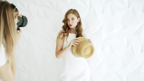 Video Stock Photoshoot Of A Model In A White Dress Live Wallpaper Free - Free Live Wallpaper