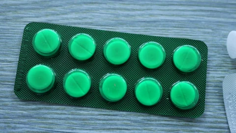 Video Stock Pills And Syringe Live Wallpaper Free - Free Live Wallpaper