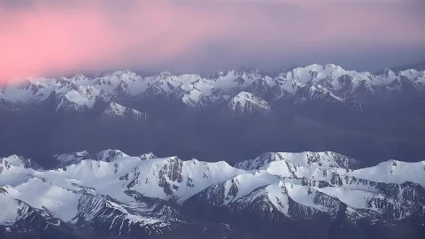 Video Stock Pink Clouds Over A Snowy Mountain Range Live Wallpaper Free - Free Live Wallpaper