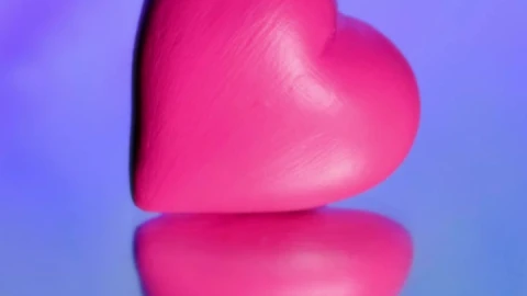 Video Stock Pink Heart On A Mirror With The Sky And Clouds Live Wallpaper Free - Free Live Wallpaper