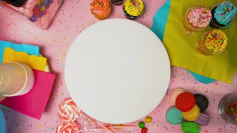Video Stock Placing A Cake In The Center Of A Party Table Live Wallpaper Free - Free Live Wallpaper
