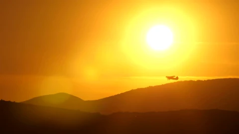 Video Stock Plane Taking Off At Sunset Live Wallpaper Free - Free Live Wallpaper