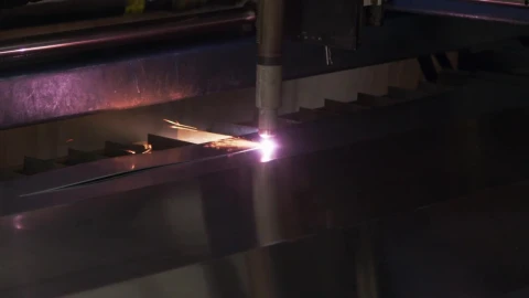 Video Stock Plasma Cutter In A Workshop Live Wallpaper Free - Free Live Wallpaper