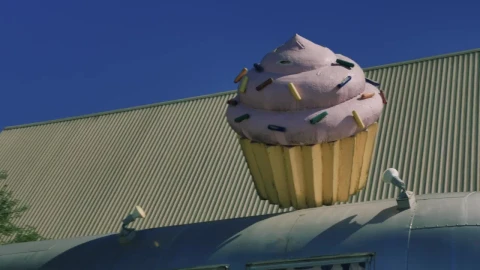 Video Stock Plastic Figure Of An Ice Cream On An Ice Cream Live Wallpaper Free - Free Live Wallpaper