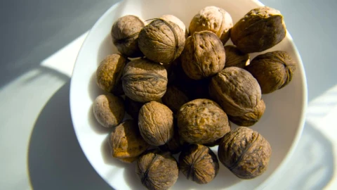 Video Stock Plate Of Healthy Nuts Live Wallpaper Free - Free Live Wallpaper