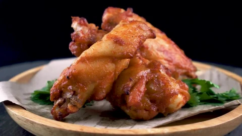 Video Stock Plate Of Wings Rotating On A Black Background Live Wallpaper Free - Free Live Wallpaper