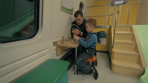 Video Stock Playing With A Toy Table Live Wallpaper Free - Free Live Wallpaper