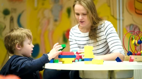 Video Stock Playing With Bright Building Blocks Live Wallpaper Free - Free Live Wallpaper