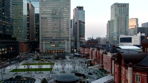 Video Stock Plaza In The Middle Of A City Of Tall Buildings Live Wallpaper Free - Free Live Wallpaper