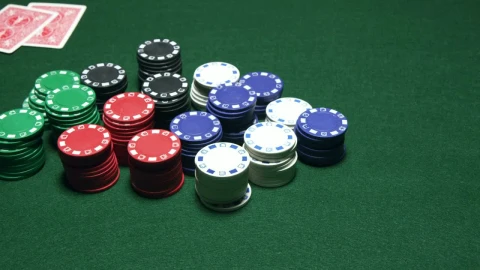 Video Stock Poker Player Claiming Their Chips Live Wallpaper Free - Free Live Wallpaper