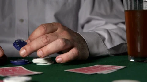 Video Stock Poker Player Holding Chips Live Wallpaper Free - Free Live Wallpaper
