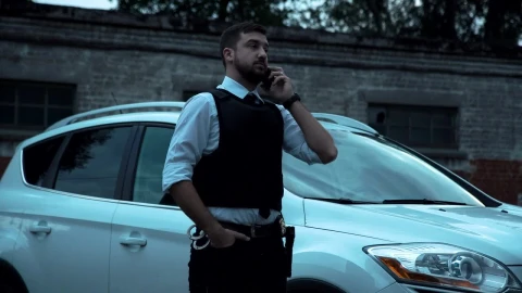 Video Stock Police Officer Speaking On The Phone Live Wallpaper Free - Free Live Wallpaper