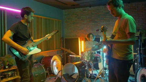 Video Stock Pop Rock Bada In A Recording Studio Live Wallpaper Free - Free Live Wallpaper