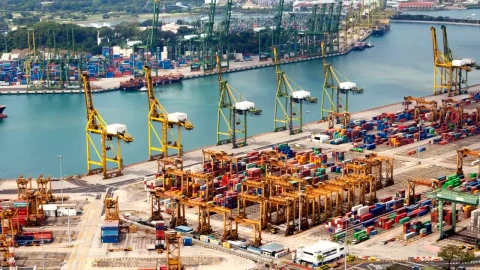 Video Stock Port Of Singapore With Ships Cranes And Containers Live Wallpaper Free - Free Live Wallpaper