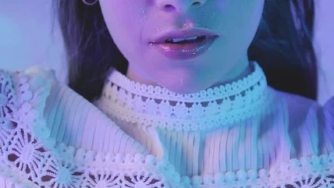 Video Stock Portrait Of A Fashion Woman With Silver Makeup Live Wallpaper Free - Free Live Wallpaper