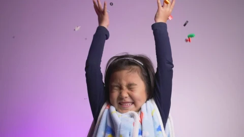 Video Stock Portrait Of A Girl While Lego Pieces Fall Live Wallpaper Free - Free Live Wallpaper