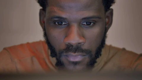 Video Stock Portrait Of A Man Working In Front Of His Computer Live Wallpaper Free - Free Live Wallpaper