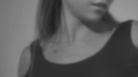 Video Stock Portrait Of A Skillful Ballerina In Black And White Live Wallpaper Free - Free Live Wallpaper