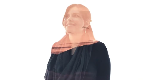 Video Stock Portrait Of A Woman And A Mountain Live Wallpaper Free - Free Live Wallpaper