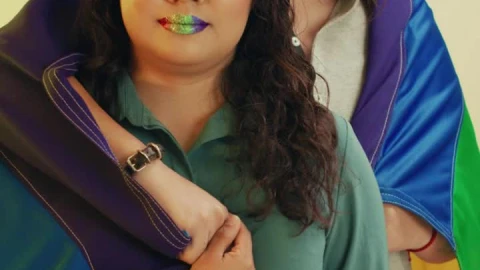Video Stock Portrait Of An Lgbt Couple Of Two Women Live Wallpaper Free - Free Live Wallpaper
