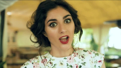 Video Stock Portrait Of Surprised Black Haired Woman Live Wallpaper Free - Free Live Wallpaper
