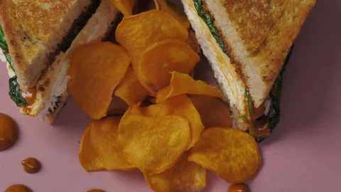 Video Stock Potato Chips And A Half Roasted Sandwich Live Wallpaper Free - Free Live Wallpaper