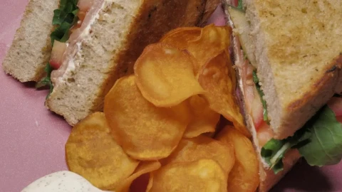 Video Stock Potato Chips Arrangement And A Sandwich Split In Two Live Wallpaper Free - Free Live Wallpaper