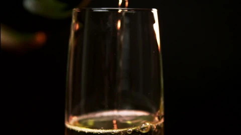Video Stock Pouring Champagne Live Wallpaper Free - Free Live Wallpaper