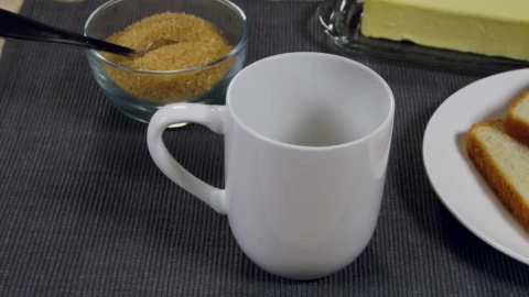 Video Stock Pouring Coffee From A Pot Live Wallpaper Free - Free Live Wallpaper