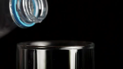 Video Stock Pouring Water From A Plastic Bottle Live Wallpaper Free - Free Live Wallpaper
