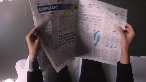 Video Stock Pov Flipping Through A Newspaper Live Wallpaper Free - Free Live Wallpaper