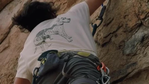 Video Stock Practicing Extreme Mountaineering On A Rocky Mountain Live Wallpaper Free - Free Live Wallpaper