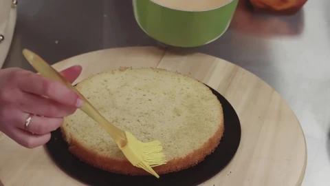 Video Stock Preparing A Cake Half Live Wallpaper Free - Free Live Wallpaper