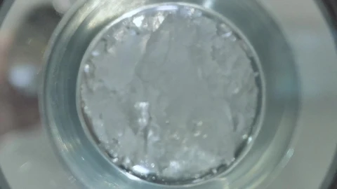Video Stock Preparing A Drink Seen From Below The Glass Live Wallpaper Free - Free Live Wallpaper