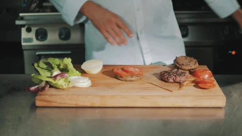 Video Stock Preparing A Hamburger In A Kitchen Live Wallpaper Free - Free Live Wallpaper