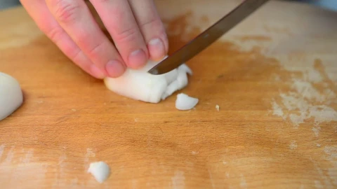 Video Stock Preparing An Onion For Soup Live Wallpaper Free - Free Live Wallpaper