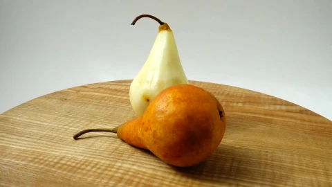 Video Stock Presentation Of Pears Rotating On A Table Live Wallpaper Free - Free Live Wallpaper