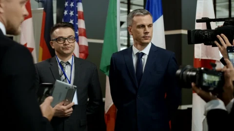 Video Stock President And Spokesman Leave The Journalists Live Wallpaper Free - Free Live Wallpaper
