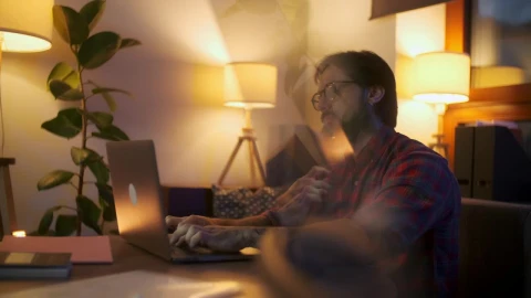 Video Stock Programmer Wfh In His Living Room Live Wallpaper Free - Free Live Wallpaper