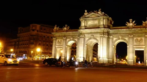 Video Stock Puerta De Alcala Full Shot Live Wallpaper Free - Free Live Wallpaper