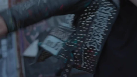 Video Stock Punk Man Puts On His Jacket Live Wallpaper Free - Free Live Wallpaper