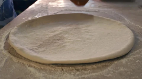 Video Stock Putting Sauce On Pizza Dough Live Wallpaper Free - Free Live Wallpaper