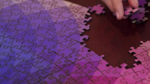 Video Stock Puzzles While Being Assembled By One Person Live Wallpaper Free - Free Live Wallpaper