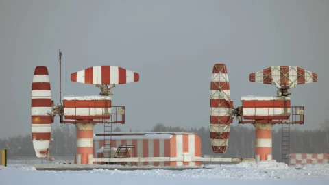Video Stock Radar At The Edge Of An Airport Live Wallpaper Free - Free Live Wallpaper