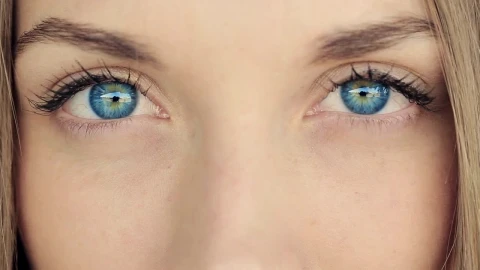 Video Stock Radiant Blue Eyes Of A Woman Live Wallpaper Free - Free Live Wallpaper