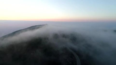 Video Stock Reaching The Top Of A Mountain Road Live Wallpaper Free - Free Live Wallpaper