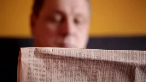 Video Stock Reading A Newspaper In The Morning Live Wallpaper Free - Free Live Wallpaper
