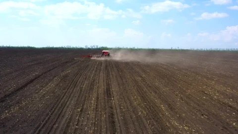 Video Stock Red Big Tractor Plowing The Field Live Wallpaper Free - Free Live Wallpaper